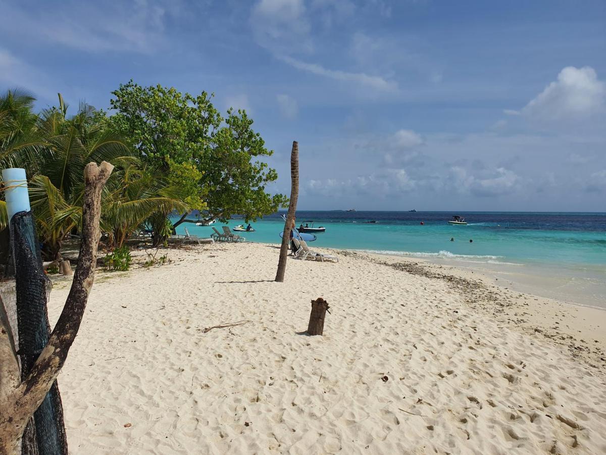 ホテル Orimas Retreat スルスドゥー エクステリア 写真